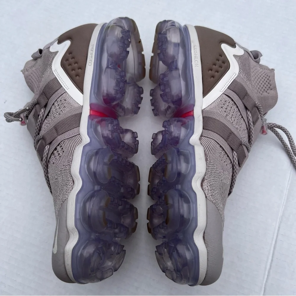 Nike Air VaporMax Utility Moon Particle men’s size 9 like new condition